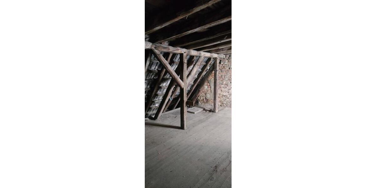 Etagenwohnung Kassel - 5 Zimmer, 50 m&sup2;, 6&euro; | Angebot:26535613