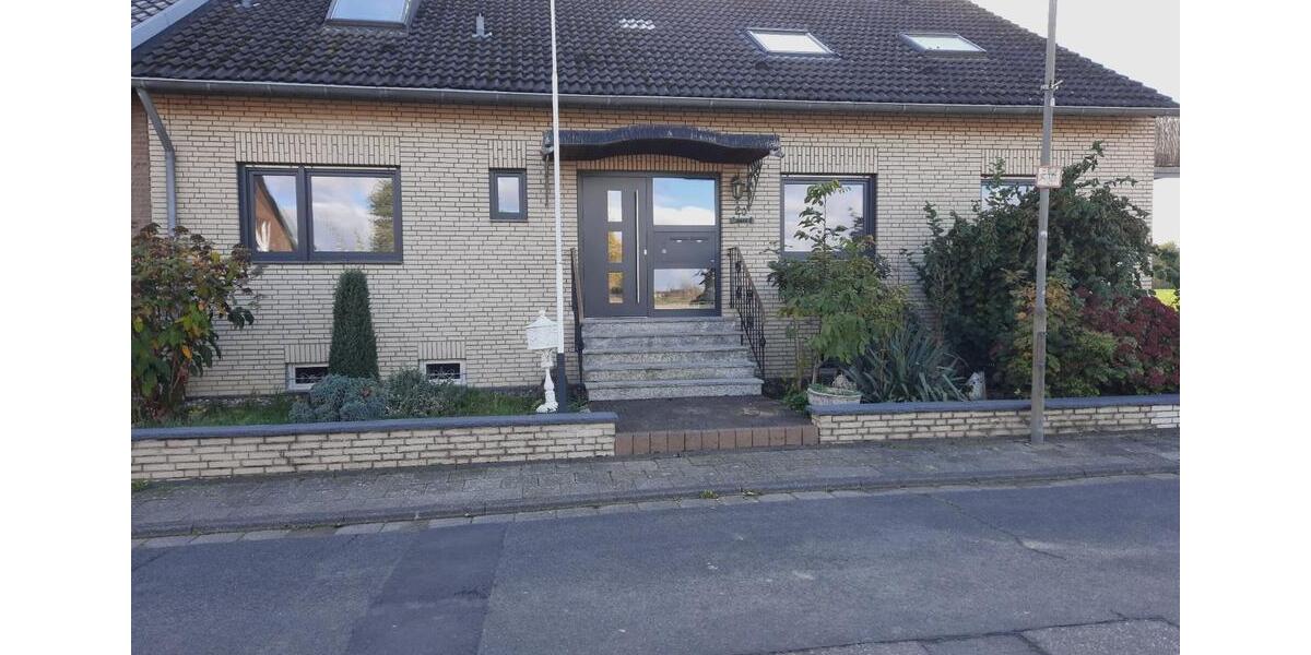 Haus EG Wohnung 140 m2 mit Garten in Rommerskirchen 5 zimmer
