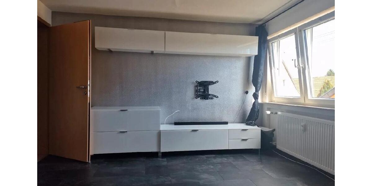 Dachgeschoßwohnung Esslingen am Neckar Oberesslingen - 2.5 Zimmer, 45 m&sup2;, 155.000&euro; | Angebot:25306106