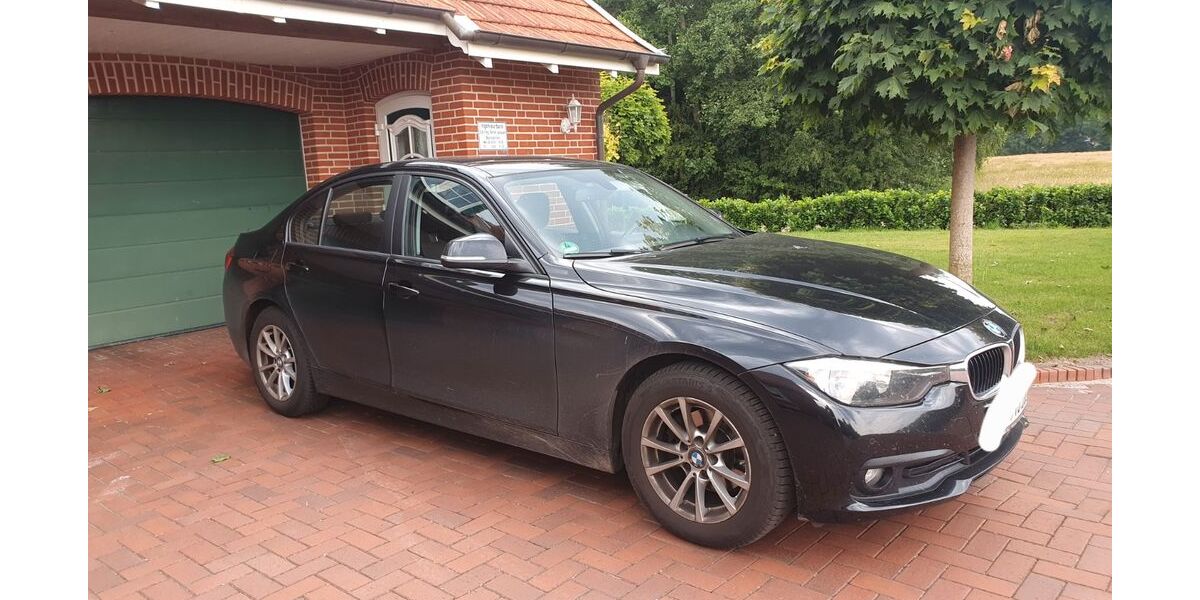 BMW 318 111.000 km 13.450 &euro; Halbemond 26524
