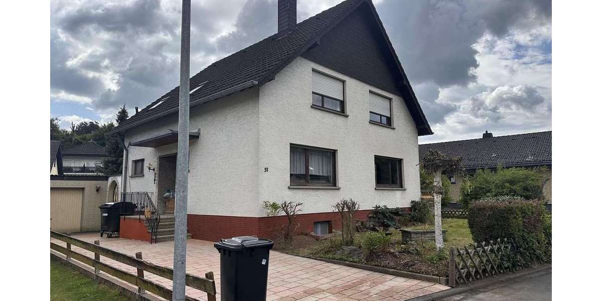 Haus zum Kaufen in Schleiden, Ortsteil Olef 369.000 € 145 m² 7 zimmer