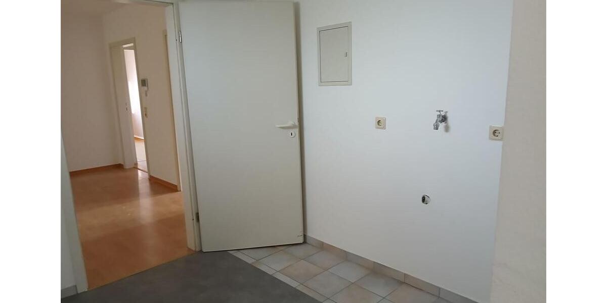 Etagenwohnung Homburg - 3 Zimmer, 102 m&sup2;, 950&euro; | Angebot:26425776
