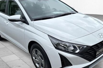 Hyundai i20 6.119 km 18.489 &euro; Bergen auf Rügen 18528