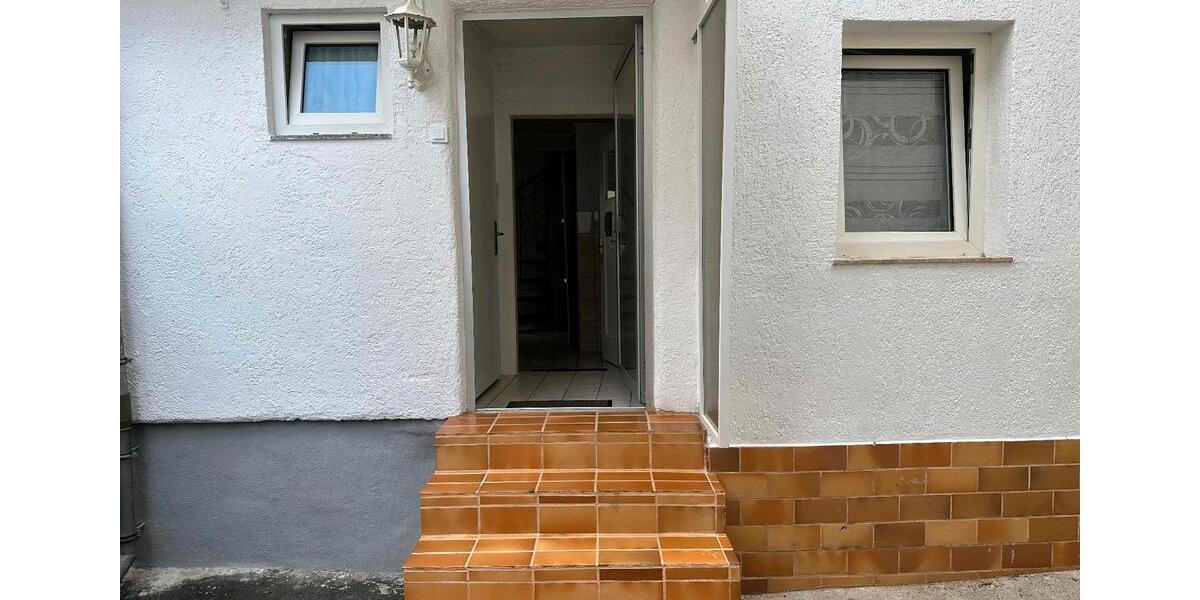 Einfamilienhaus Hungen - 4 Zimmer, 90 m&sup2;, 850&euro; | Angebot:26567476