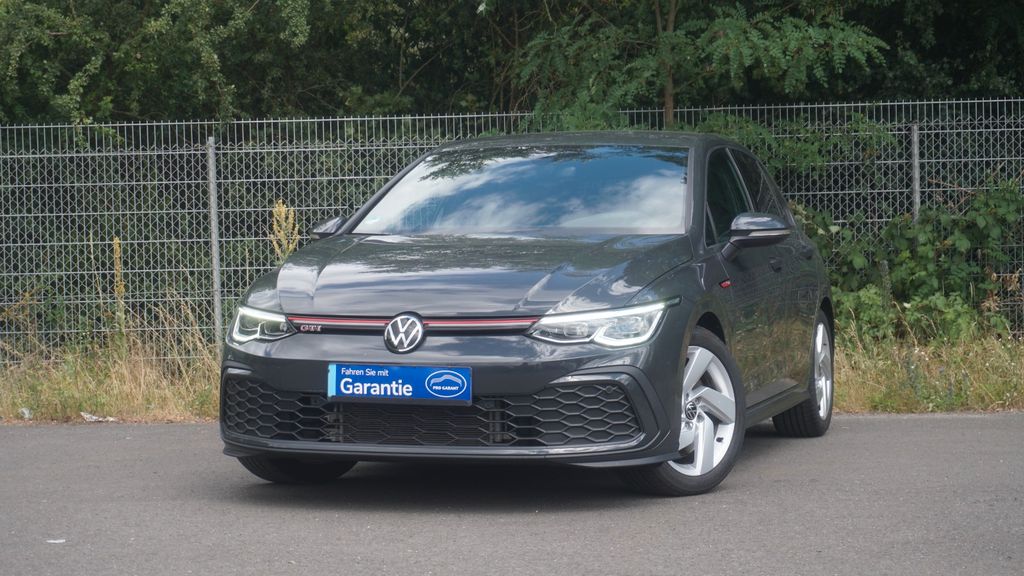 VW Golf 32.831 km 23.900 &euro; Königs Wusterhausen 15713