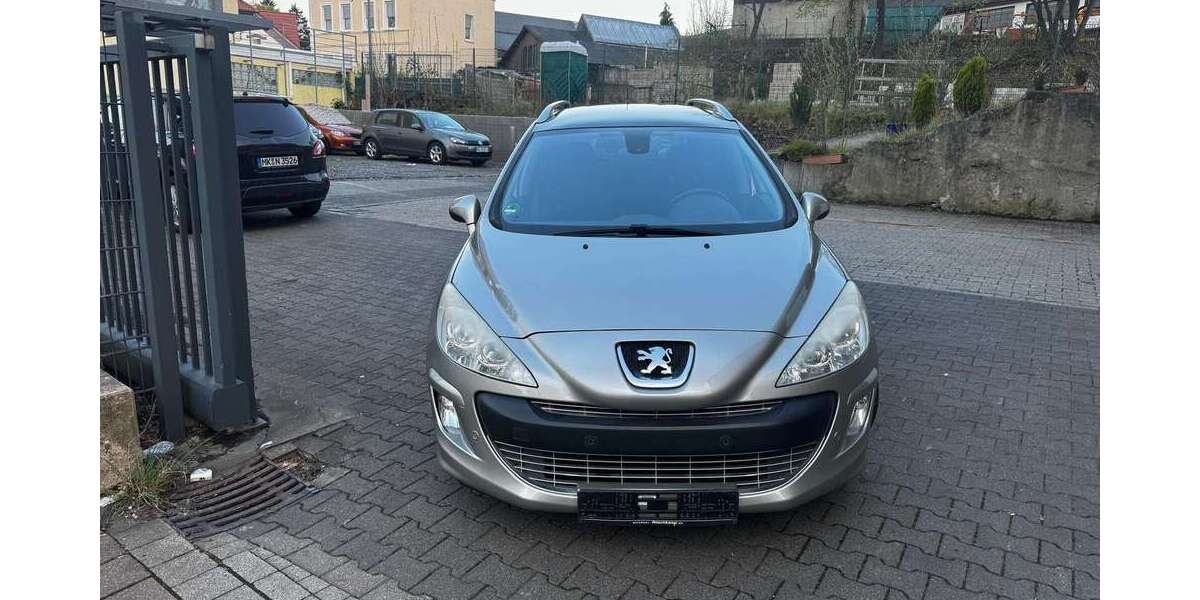 Peugeot 308 148.000 km 2.900 &euro; Hemer 58675