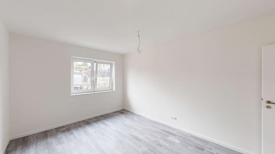 Dachgeschoßwohnung Pfaffenhofen - 3.5 Zimmer, 79 m&sup2;, 980&euro; | Angebot:26636060