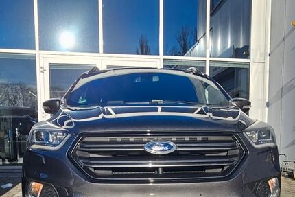 Ford Kuga 37.000 km 19.700 &euro; Berlin 13086