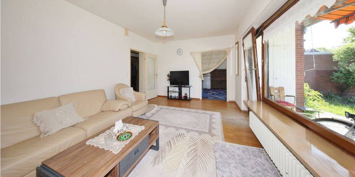 Mehrfamilienhaus, Wohnhaus Zetel Neuenburg - 6 Zimmer, 135 m&sup2;, 295.000&euro; | Angebot:26825651