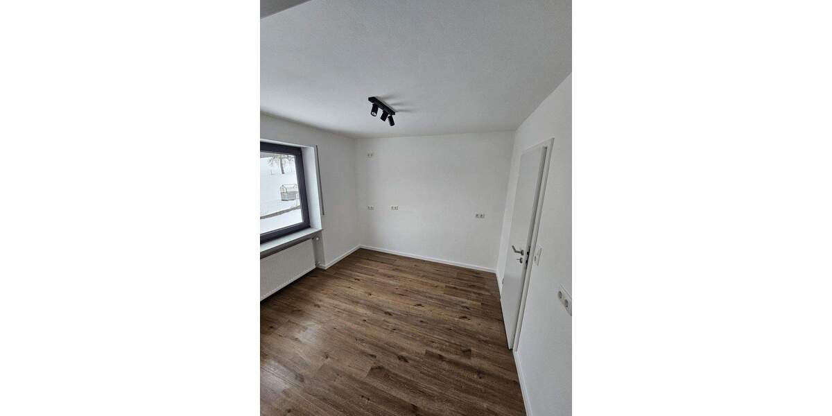 Etagenwohnung Cham Chammünster - 4 Zimmer, 110 m&sup2;, 260.000&euro; | Angebot:25732262