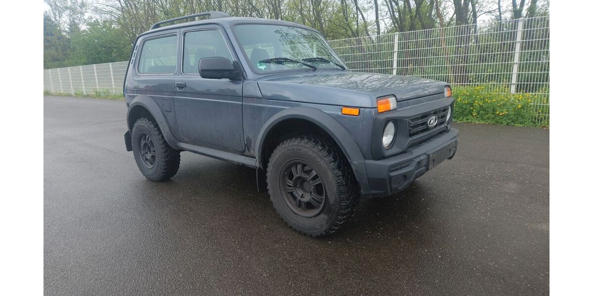 Lada Niva 56.093 km 16.000 &euro; Großbeeren 14979