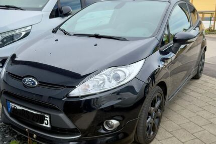 Ford Fiesta 149.500 km 4.500 &euro; Salem 88682