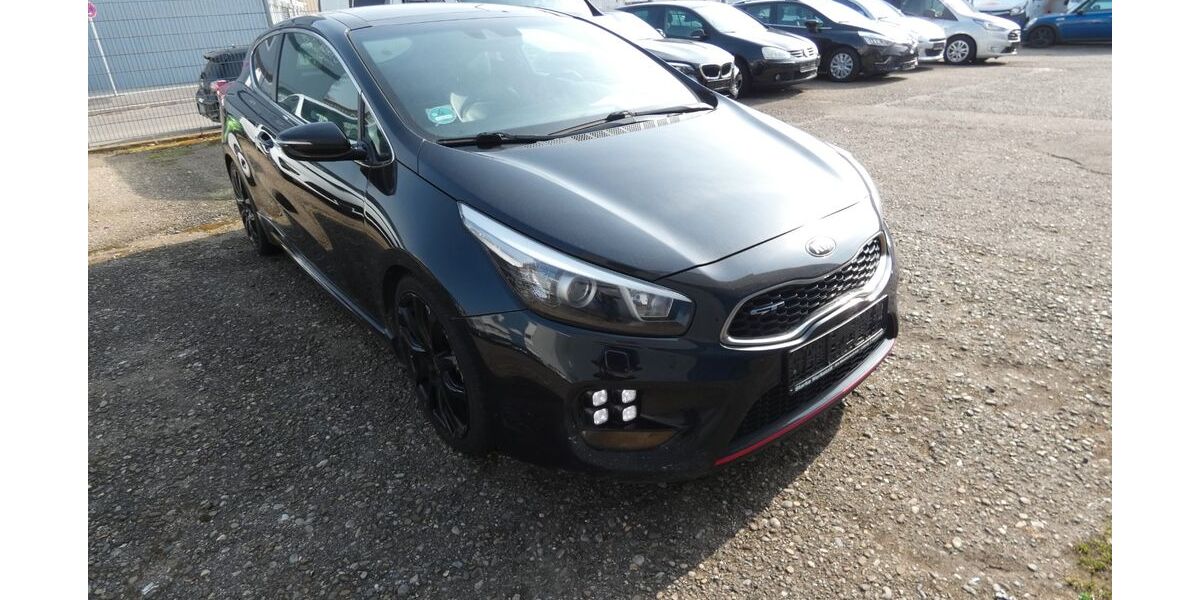 Kia pro ceed / ProCeed 152.000 km 6.980 &euro; Neu-Ulm 89231