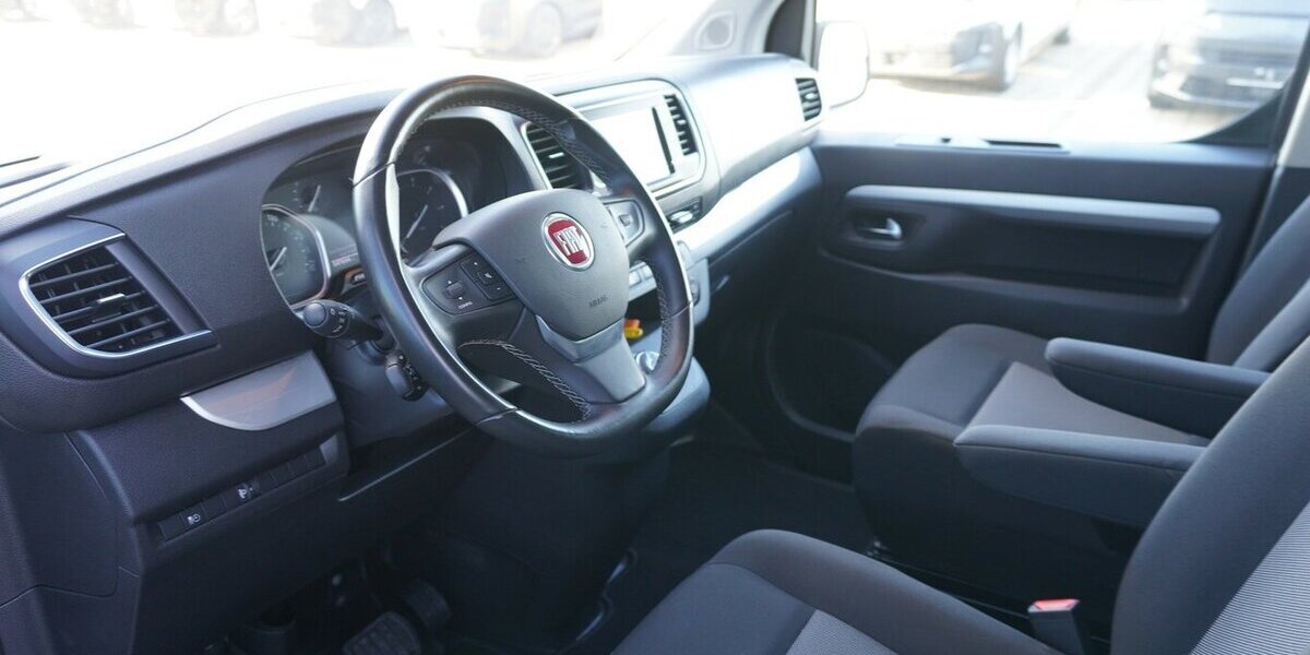 Fiat Scudo MultiCab L3 145 AT/ Vollausstattung + AHK 47.642 km 29.393 &euro; Münchenbernsdorf 07589