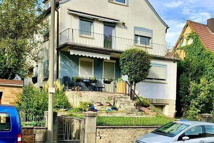 Wohnen und Investieren: Mehrfamilienhaus mit Wachstumspotenzial in Gerbrunn! 1 zimmer