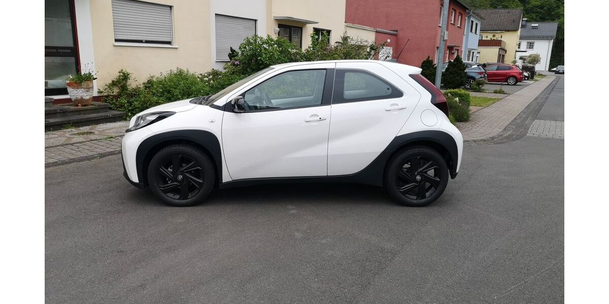 Toyota Aygo (X) 12.500 km 13.499 &euro; Schleiden 53937