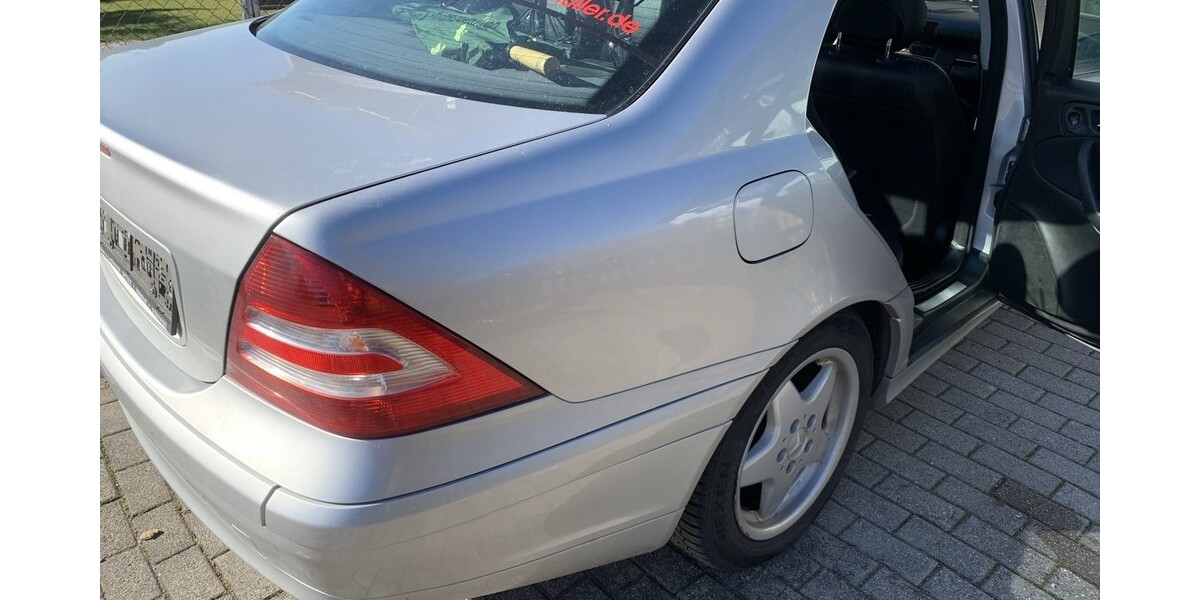 Mercedes-Benz C 200 208.000 km 3.500 &euro; Bernhardswald 93170