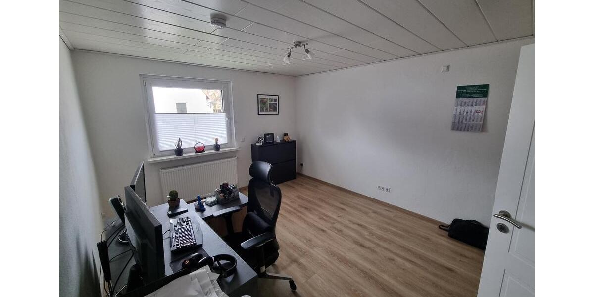 Einfamilienhaus Gronau (Leine) - 7 Zimmer, 145 m&sup2;, 379.000&euro; | Angebot:26638324