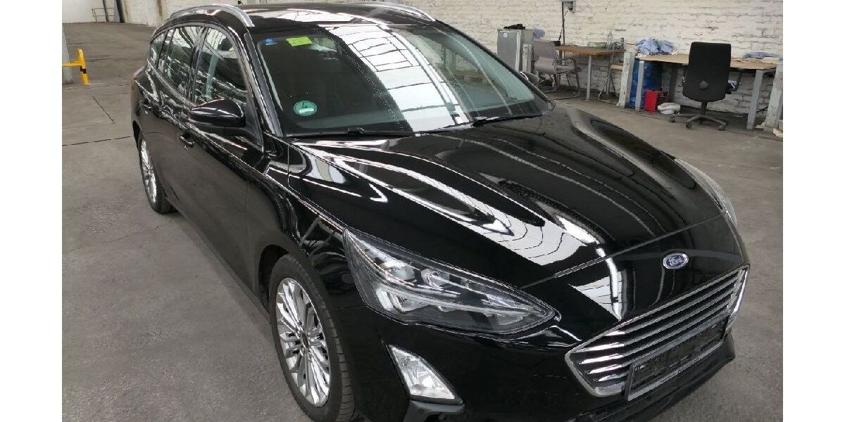 Ford Focus 130.602 km 15.900 &euro; Eitorf 53783