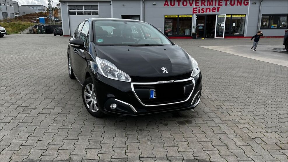 Peugeot 208 81.500 km 7.700 € Ober-Ramstadt 64372