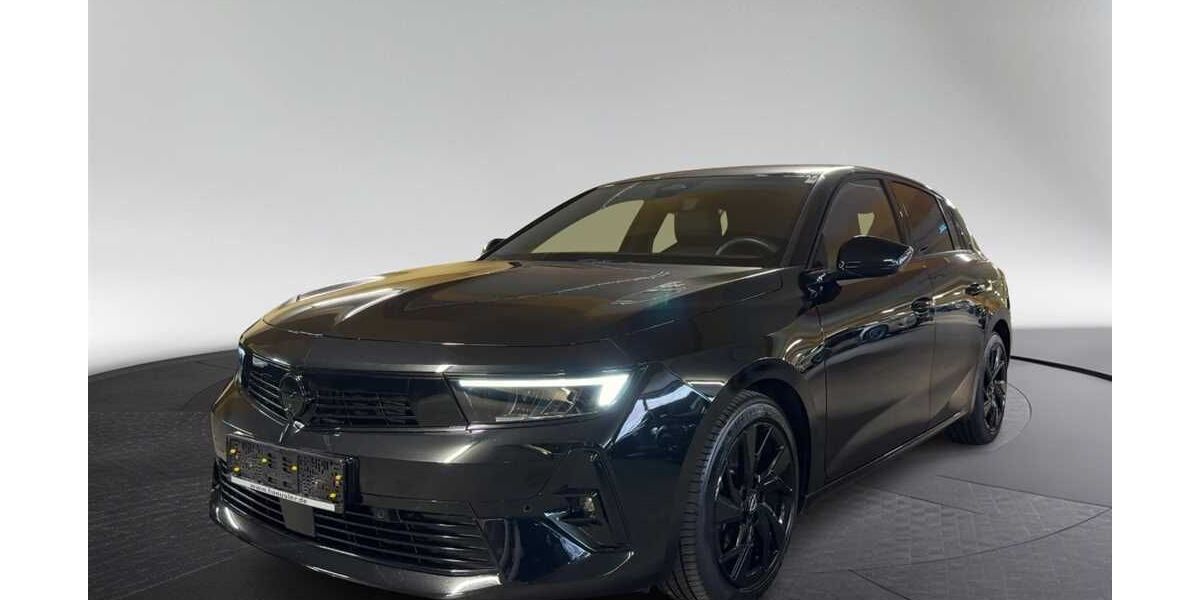 Opel Astra 28.700 km 24.890 &euro; München 80339