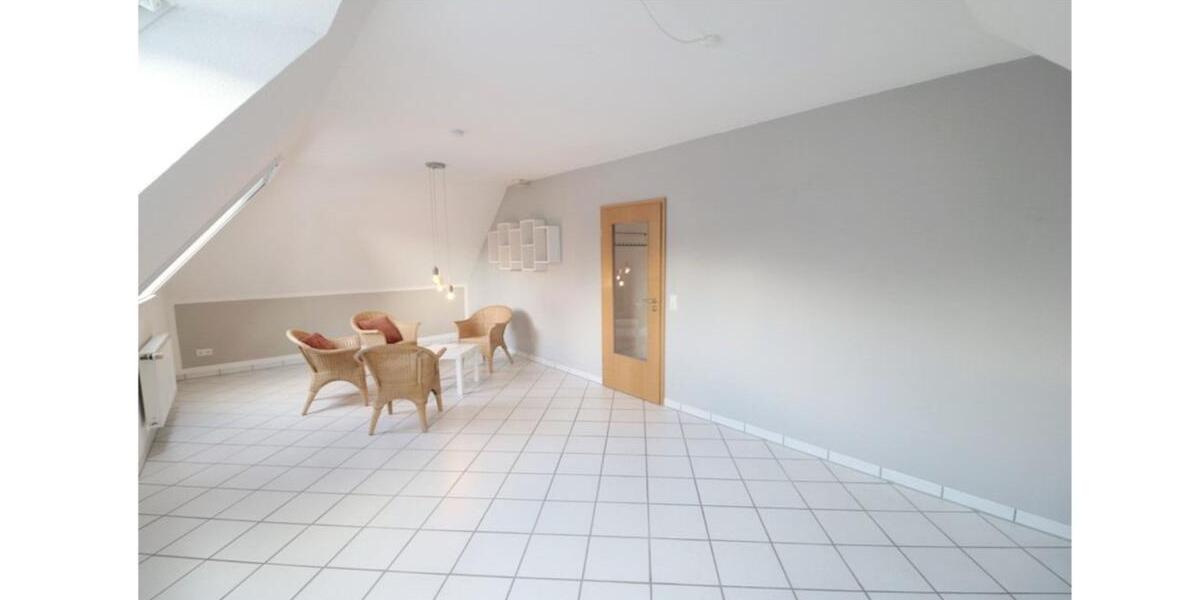 Dachgeschoßwohnung Cloppenburg - 4 Zimmer, 95 m&sup2;, 999&euro; | Angebot:26392515