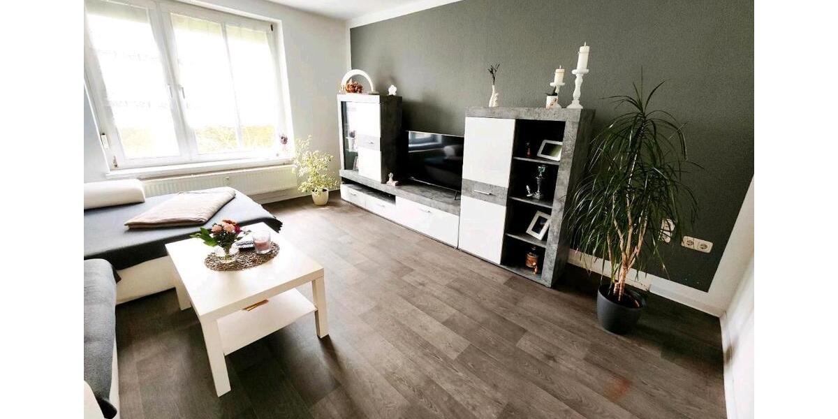 Geräumige 3 Zimmer Wohnung mit Garage und Gartenanteil 3 zimmer