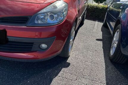 Renault Clio 151.000 km 1.400 &euro; Köln 51149