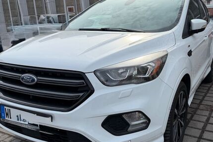 Ford Kuga 84.662 km 12.900 &euro; Berlin 13467