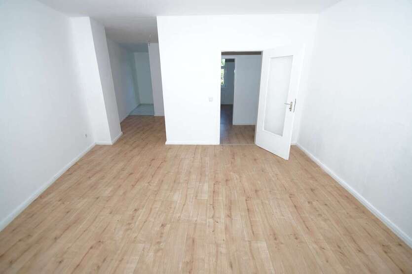 Leipzig, Anger-Crottendorf - Altbauflair trifft Natur – 3-Zi-Whg mit Balkon und grünem Hofblick 3 zimmer