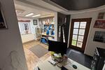 Freistehendes Einfamilienhaus mit Garten Garage + Stellplätzen zimmer