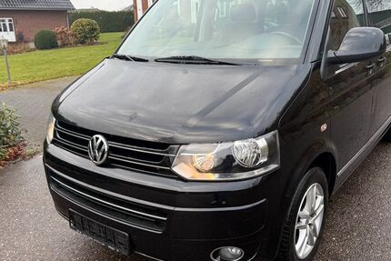 VW T5 Transporter 215.000 km 14.900 &euro; Braak 22145