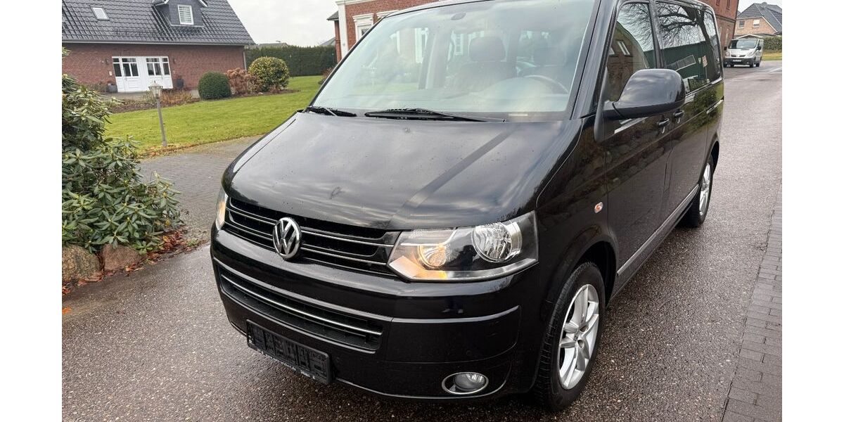 VW T5 Transporter 215.000 km 14.900 &euro; Braak 22145