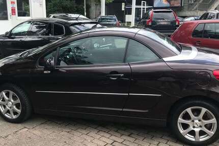 Peugeot 207 70.000 km 6.000 &euro; Pfaffenhofen a.d.Ilm, St 85276