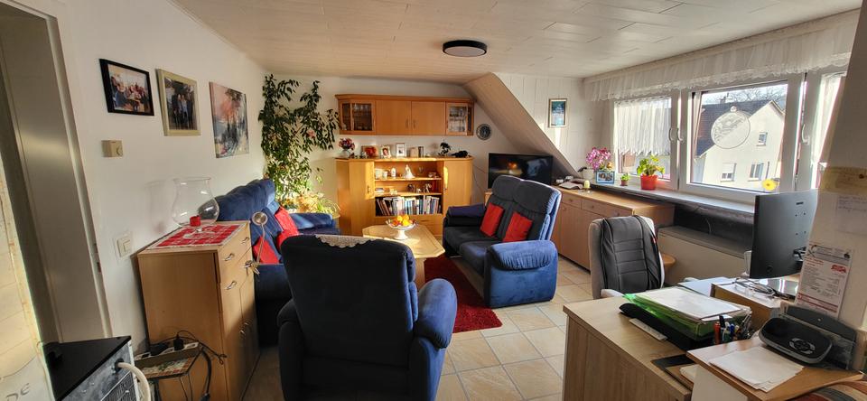 Dachgeschoßwohnung Gernsbach - 3 Zimmer, 70 m&sup2;, 139.000&euro; | Angebot:26238118