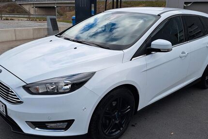 Ford Focus 77.000 km 8.900 &euro; Neumarkt 93218