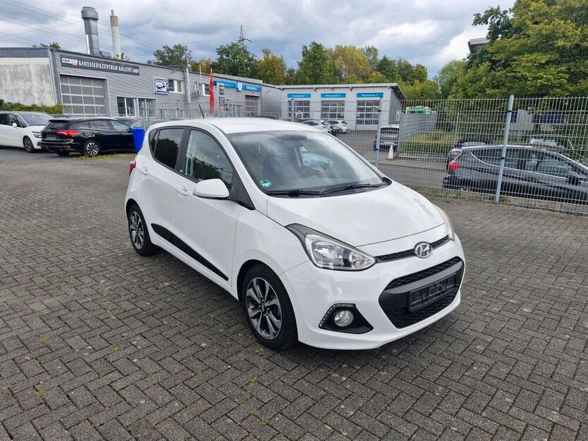 i10