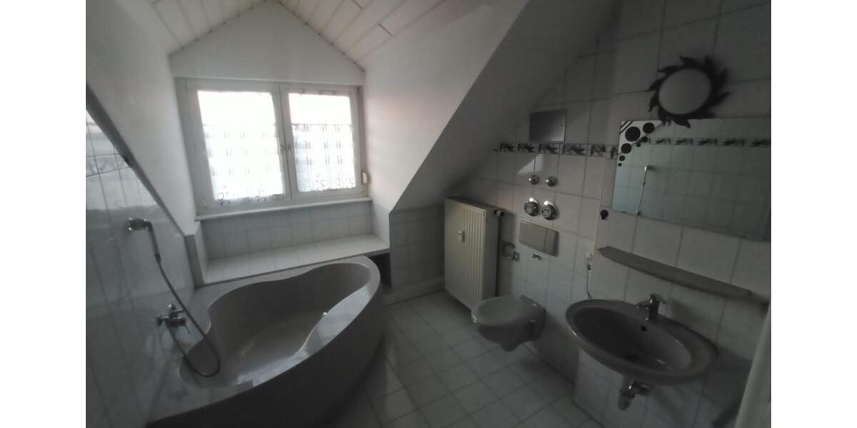 2 Zimmer Penthouse Wohnung in Laupheim-Untersulmetingen 2 zimmer