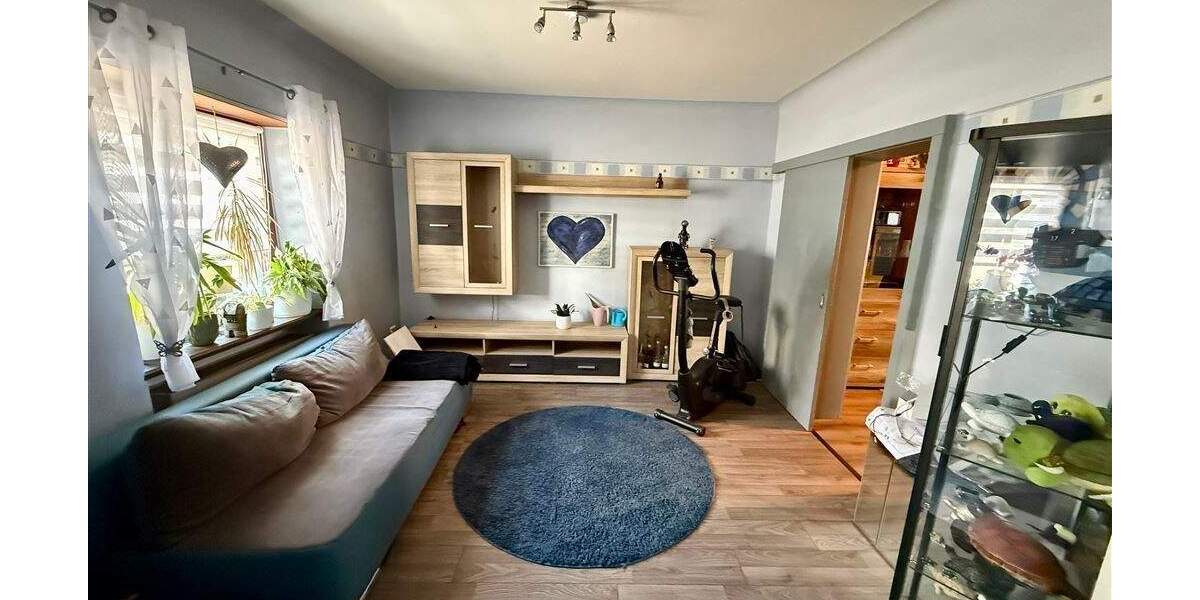 Charmantes Einfamilienhaus mit gepflegtem Obstgarten in 66346 Köllerbach zu verkaufen 6 zimmer