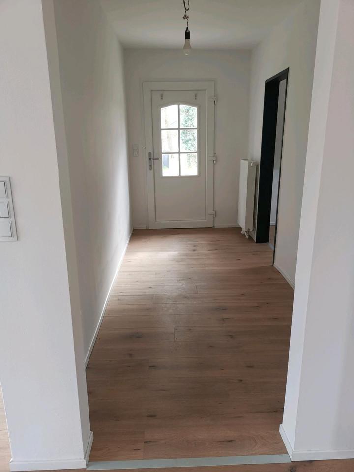 Sanierter Bungalow Haus mit großem Garten Grundstück in Sottrum