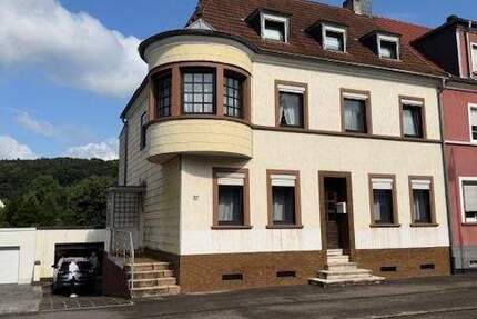 Haus St. Ingbert Rentrisch - 9 Zimmer, 190 m&sup2;, 169.000&euro; | Angebot:25644129