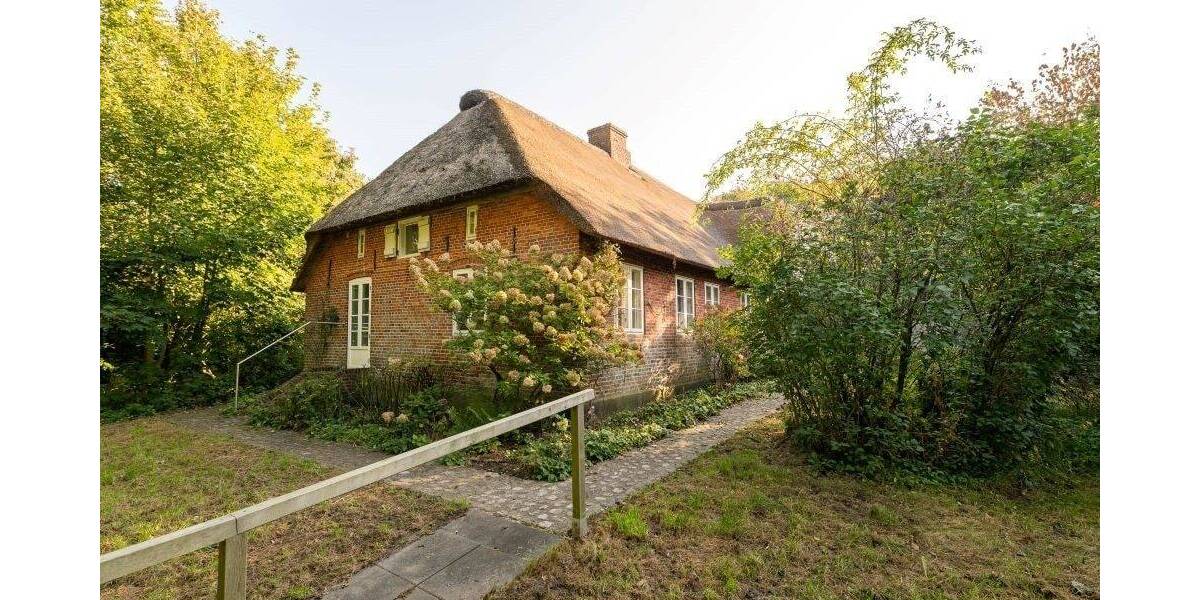 Bauernhaus, Landhaus Niebüll - 4 Zimmer, 335 m&sup2;, 669.000&euro; | Angebot:25706555