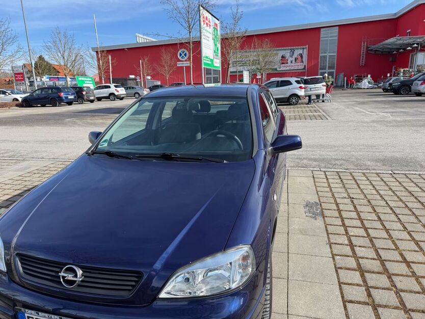 Opel Astra 91.000 km 3.900 € Germering 82110
