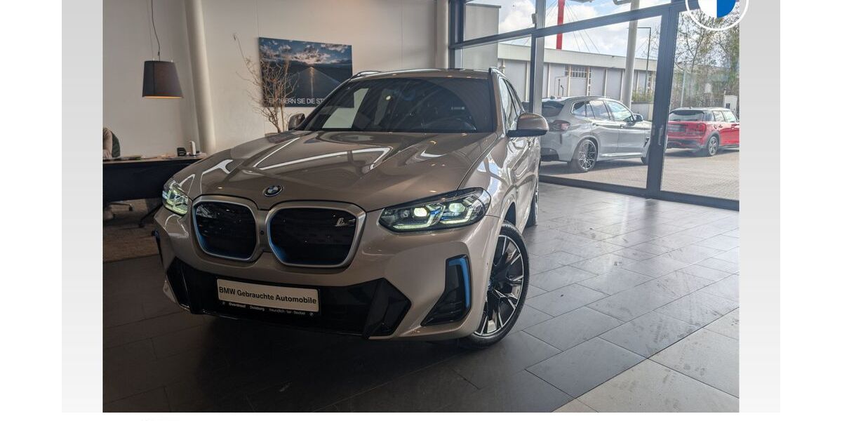 BMW iX3 42.499 km 38.850 &euro; Duisburg 47119