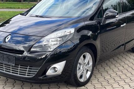 Renault Scenic 157.900 km 4.995 € Halle/Saale 06126