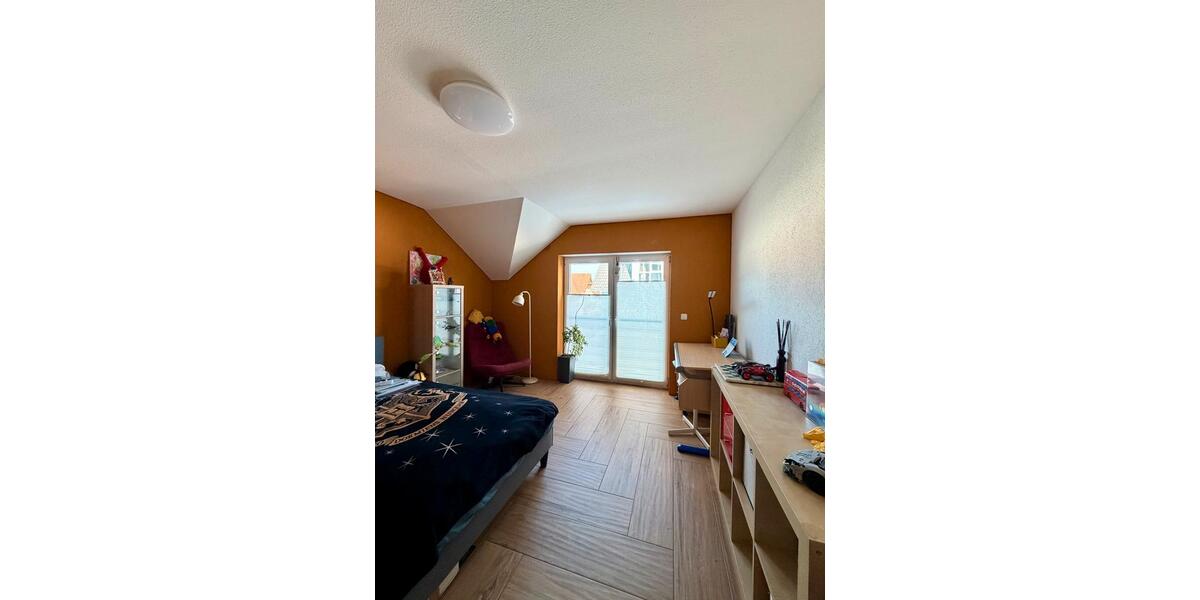 Doppelhaushälfte Butzbach - 6 Zimmer, 140 m&sup2;, 649.000&euro; | Angebot:25419628