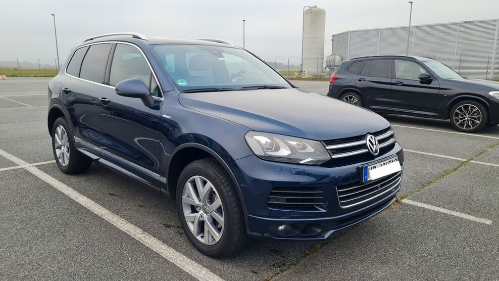 VW Touareg 225.000 km 16.800 € Bremen 28325