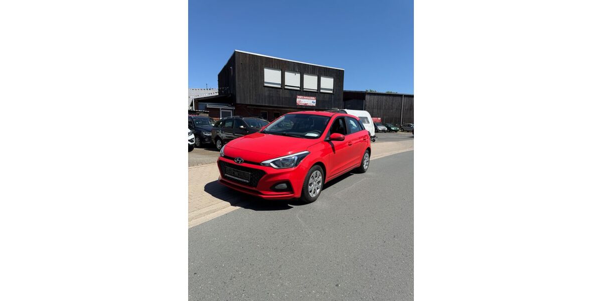 Hyundai i20 90.524 km 8.890 &euro; Greven 48268