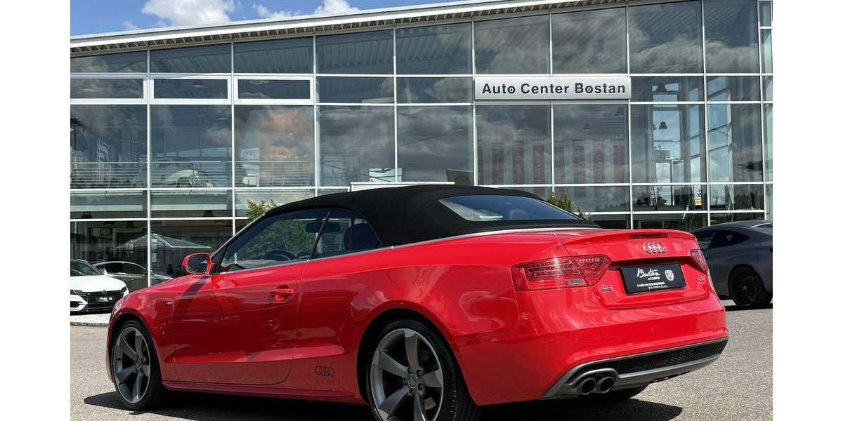 Audi A5 2.0 TDI Cabriolet S-Line XENON/NAVI/1.HAND 121.753 km 15.900 &euro; Villingen-Schwenningen 78054