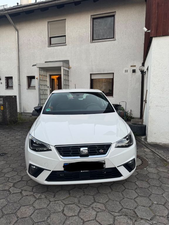 Seat Ibiza 95.000 km 14.700 € Olching 82140